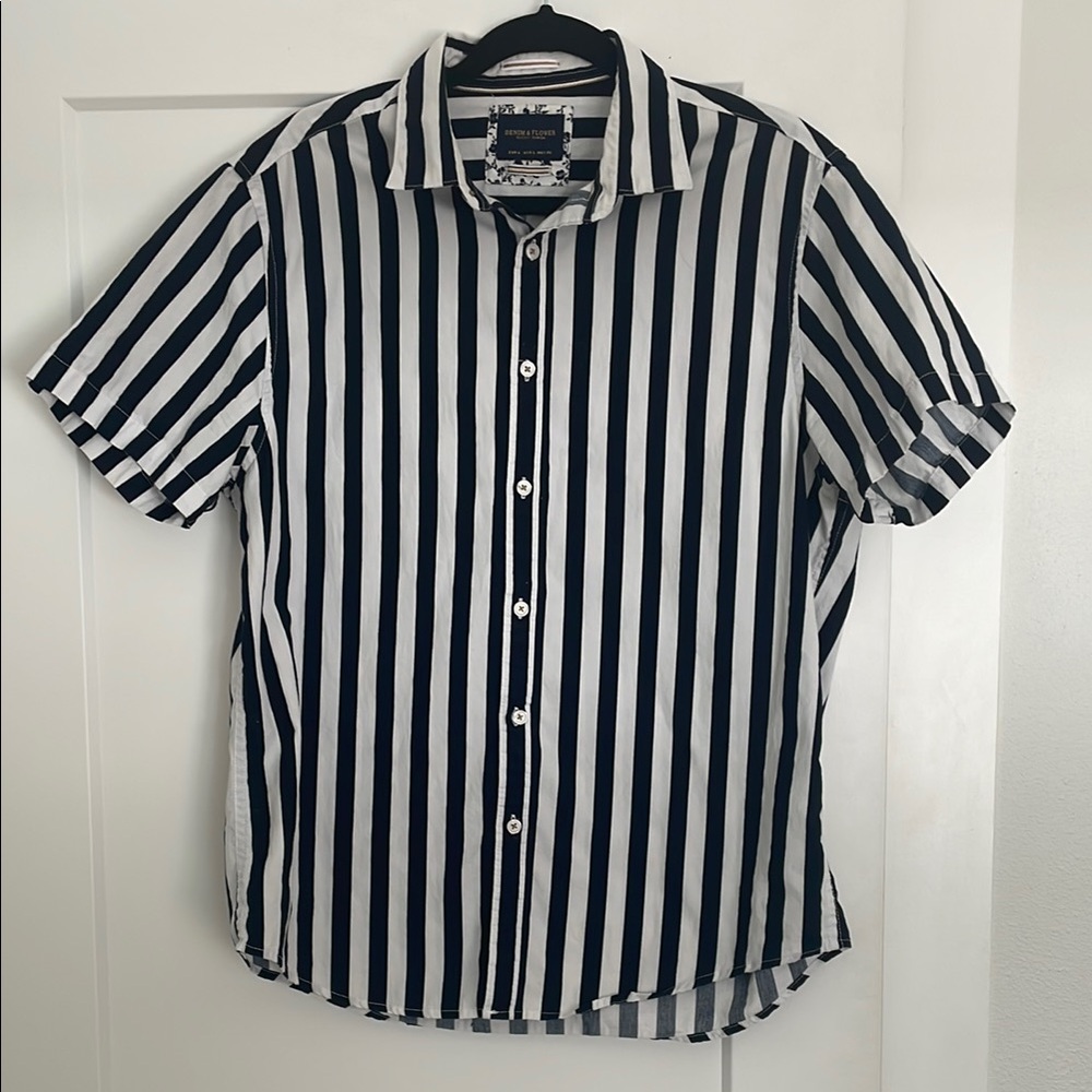 Dark Navy & White Striped Men's Buttoned Shirt